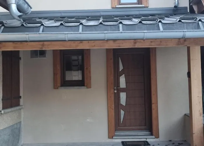 Maison + Jardin Vue Sur Les Montagnes Hébergement de vacances Barcelonnette